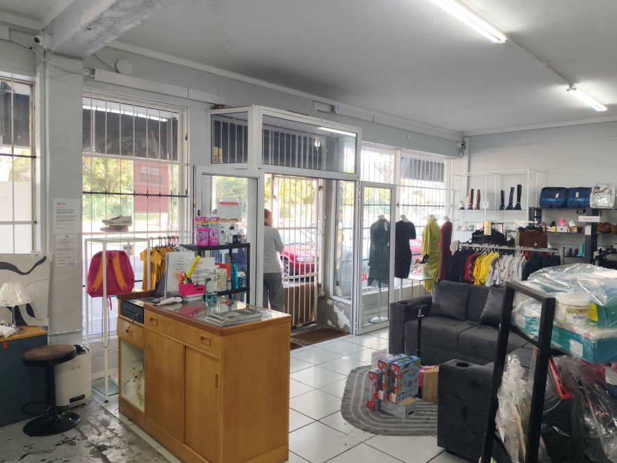 To Let Commercial Property for Rent in Heathfield Western Cape